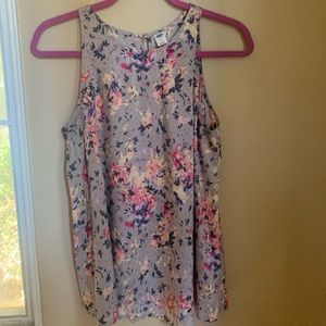 🦋Old Navy • Floral Sleeveless Blouse